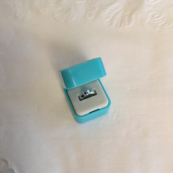 Zuru Mini Brands Fashion *RARE* Ring in Box!!! - Picture 4 of 8